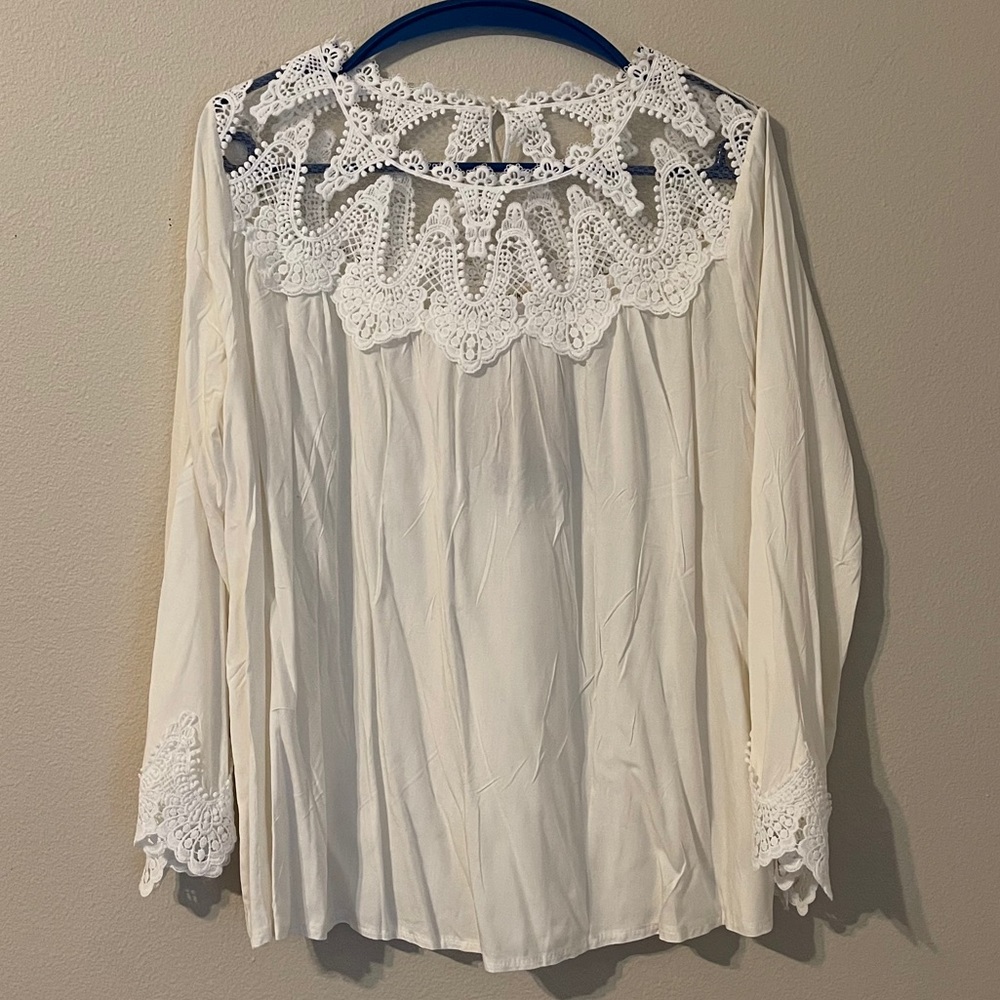 Women’s Main Strip White Blouse Size L
